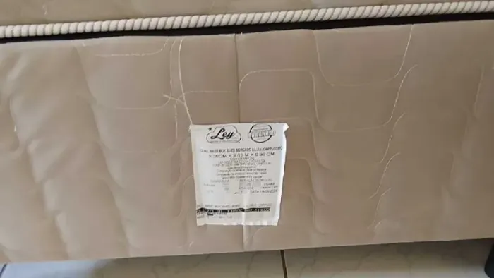 Cama Box King com colchão - 3 meses de uso