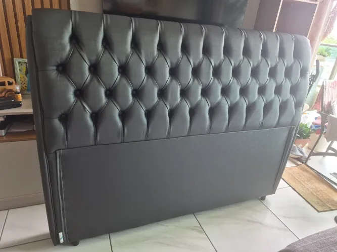 Cabeceira estofada para cama queen