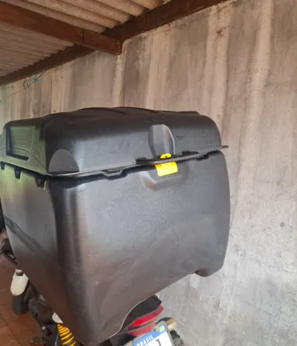 Bau 160 lts com suporte reforçado