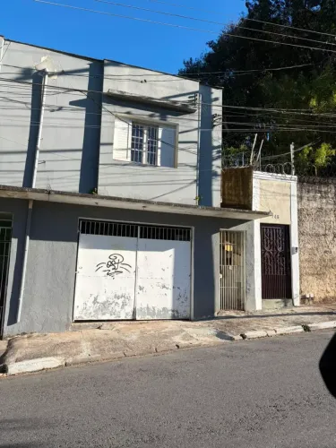 Imóvel para aluguel possui 30 metros quadrados com 2 quartos em Vila Pedra Branca - São Pa