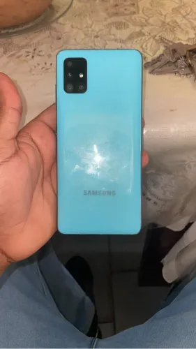 Celular todo bom