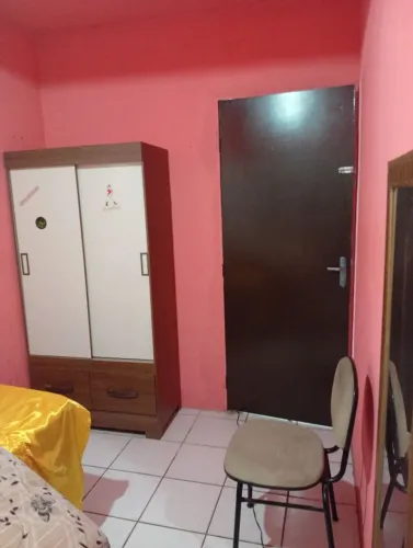 Aluguel de quarto mobiliado só pra mulheres