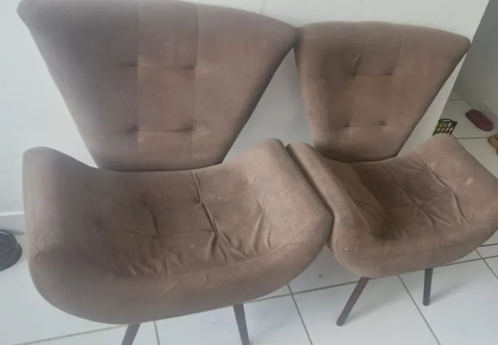 Poltronas "borboleta" usadas