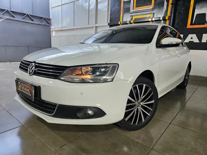 Volkswagen Jetta Highline 2.0 TSI 16V 4P Tiptronic 2014
