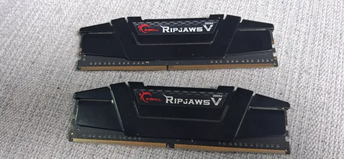 Memória Ddr4 16gb (2x8gb) 3.600mhz G.skill Ripjaws V
