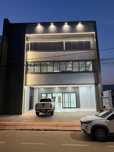 Vende-se prédio comercial zap *85 e residencial top em Canaã dos Carajás