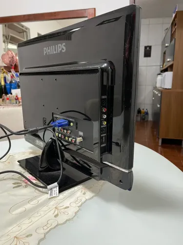 Monitor TV LED Philips 22? usado