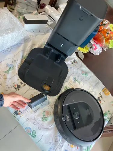 iRobot Roomba + Base Auto Clean (Dirt Disposal) + MUITOS extras