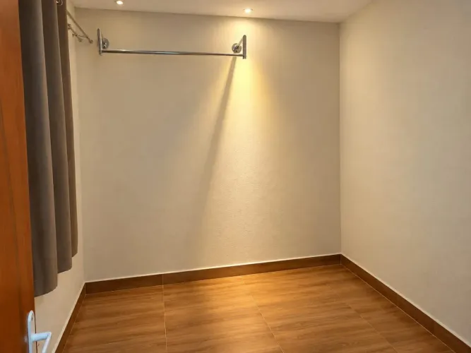 QUARTO EM CASA COMPARTILHADA MOBILIADA