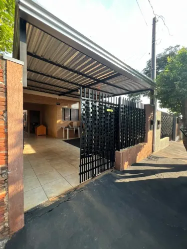 Casa 3 dormitórios para Venda em Sarandi, Jardim Califórnia, 3 dormitórios, 1 banheiro, 2