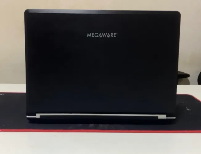 Notebook MegaWare Intel I5 8GB RAM / 256GB SSD / Placa NVIDEA / Tela 14" FHD Windows 10PRO