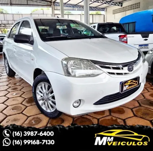Toyota Etios XLS Sedan 1.5 Flex 16V 4P Mec. 2013