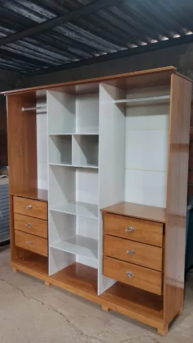 Guarda roupa INCLUSO ENTREGA E MONTAGEM 