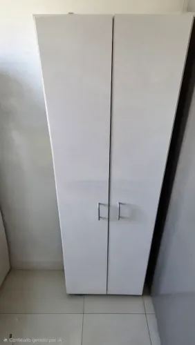 Armário multiuso
