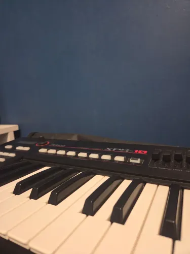 Teclado Roland Xps 10 com acessórios