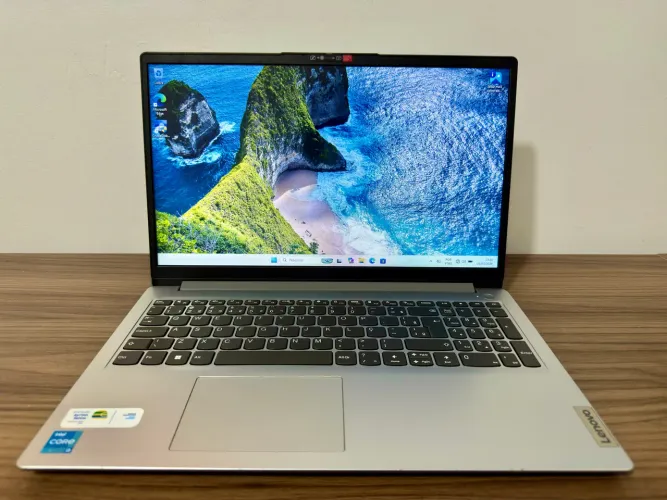 NOTEBOOK LENOVO - INTEL I3 12ª GTH - MEMÓRIA 8GB - SSD 256GB - GARANTIA