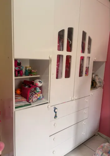 Vendo guarda roupa infantil branco