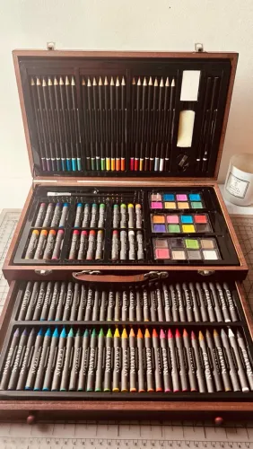 Maleta de Arte com 140 peças
