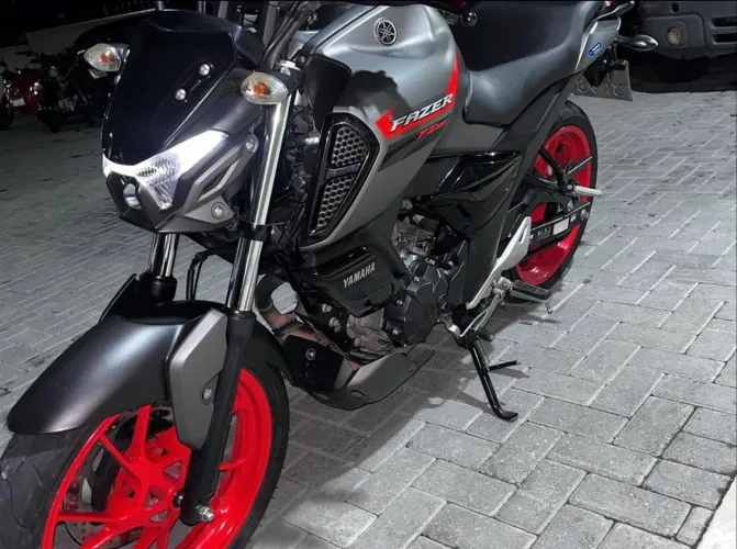 YAMAHA FZ15 FAZER CONNECTED
