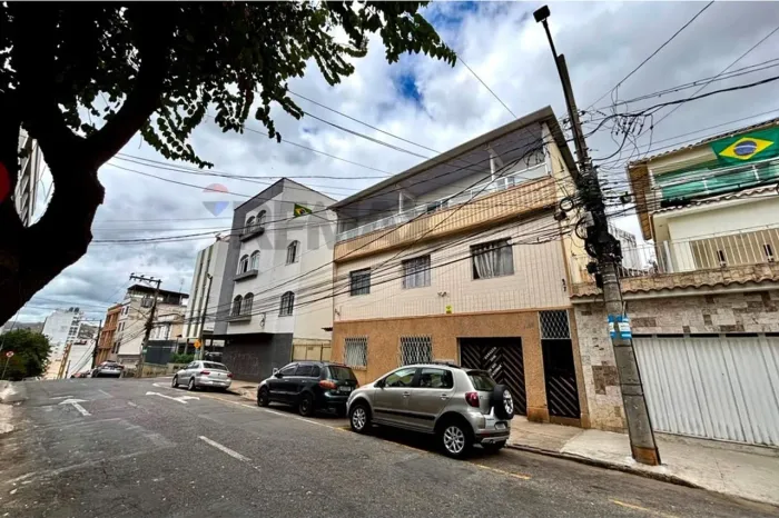 Casa 5 quartos no Centro de Juiz de Fora