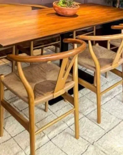 Duas cadeiras WISHBONE TOK&STOK