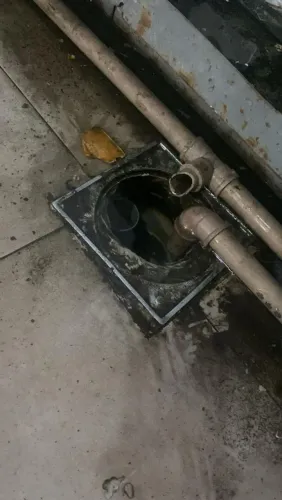 Caminhão limpa fossa, caixa de gordura, hidrojato, desentupidora 