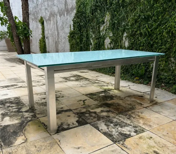Mesa usada (único dono) de Jantar/Reunião - Base Inox e Vidro Temperado 20mm