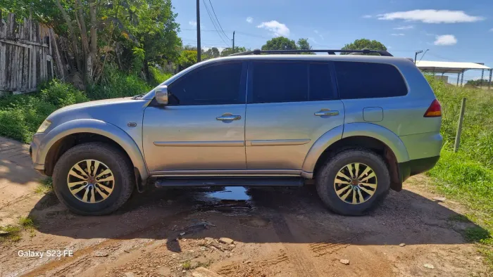 Mitsubishi Pajero Dakar HPE 3.2 4X4 T.I Dies 5P AUT 2015