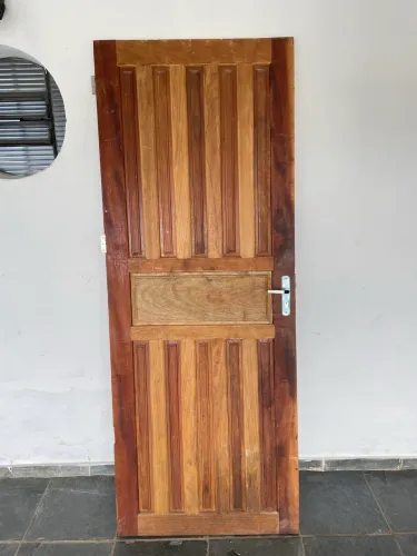Porta Maciça Americana