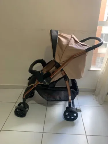 Carrinho de bebe Burigotto