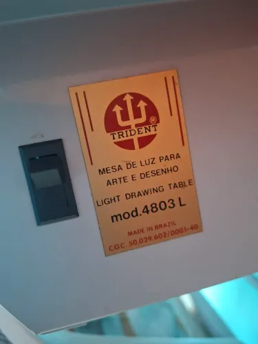 Mesa de luz trident 110 volts,impecavel comprei mas sem tempo para usar só chamar .