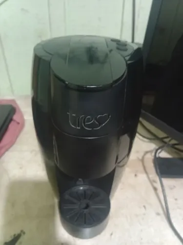 Vendo esta cafetera funcionado bem em ótimo estado