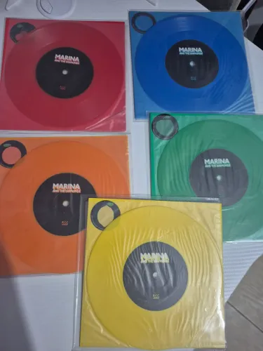 Marina and the Diamonds - Froot - 5 compactos