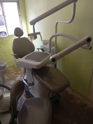 Cadeiras odontológicas reformadas