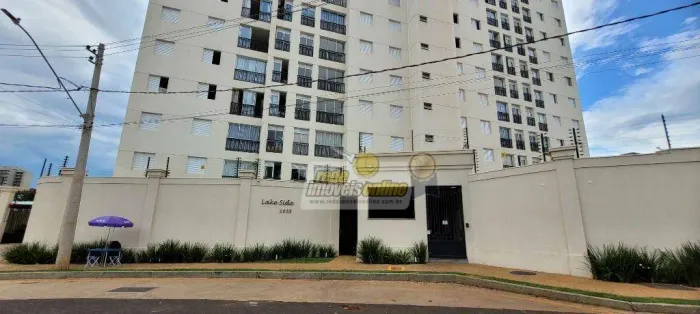 Apartamento com 2 dormitórios para alugar, 71 m² por R$ 2.768,90/mês - Jardim do Lago - Ub
