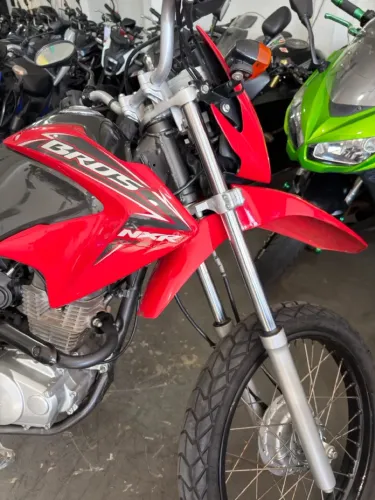 Bros 150(GONCALO MOTOS)já emplacada e transferida 
