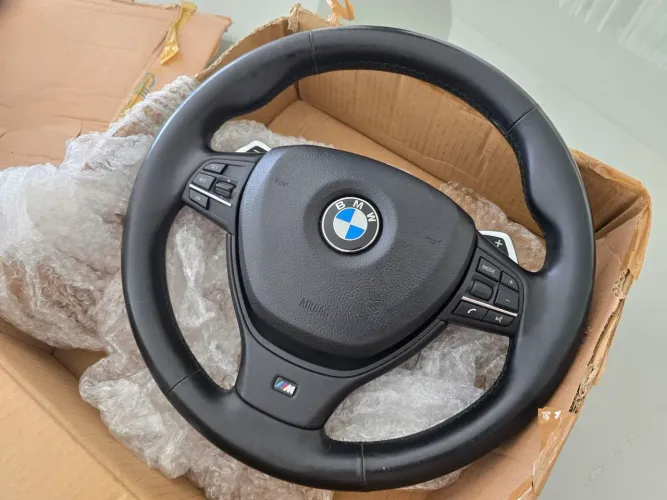 Volante bmw 535i série 5 f10. Excelente estado