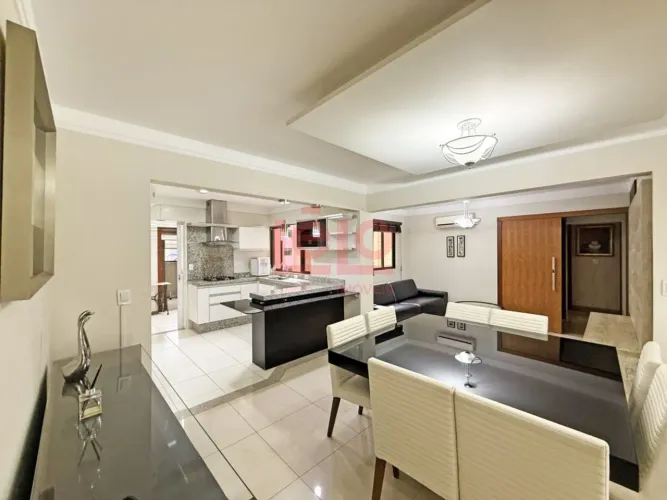 Apartamento mobiliado de 3 quartos para alugar na Zona 07 em Maringá com suíte, banheira,