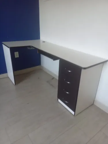 Mesa de canto 