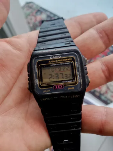 Relógio Casio hd de 270