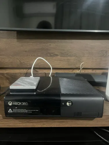 Xbox 360 HD externo 690 jogos 