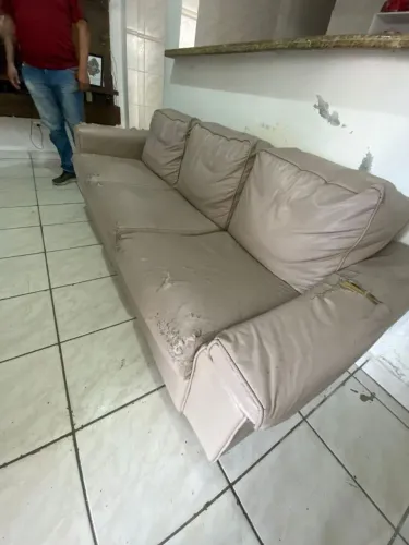 Sofá 3 lugares DOAÇÃO 