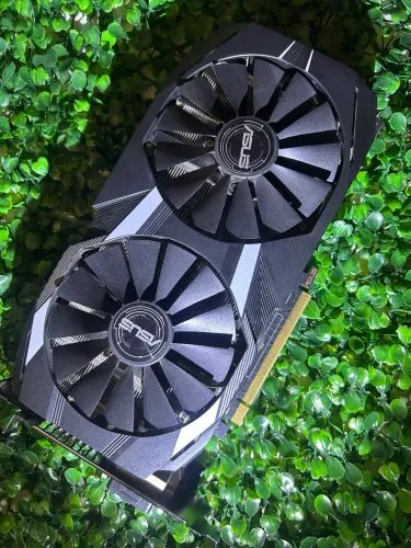 Placa de Vídeo ASUS RX 580 8GB Dual OC (2304 Shaders + Memória Samsung)