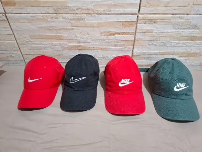 lote de 4 bonés nike originais (vermelho, preto, verde) - vendo separado ou lote
