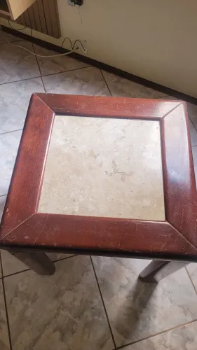 Mesa de canto050 x050 com pedra travertino base