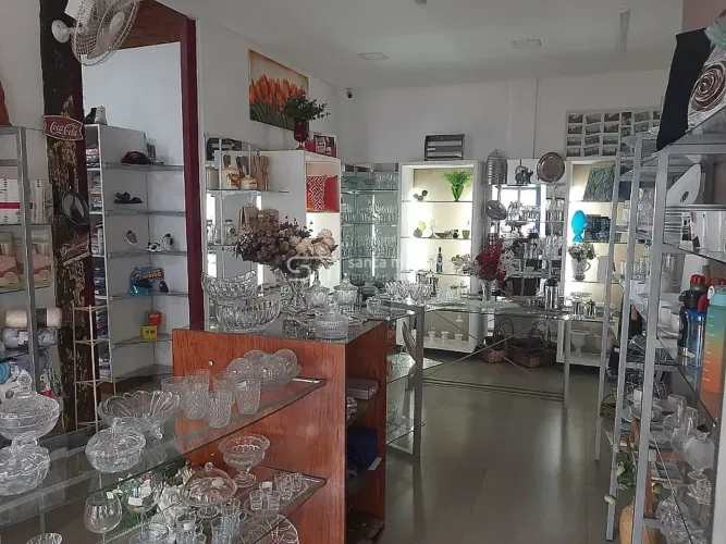PRÉDIO COLONIAL RESIDENCIAL/COMERCIAL - CENTRO BANANAL S