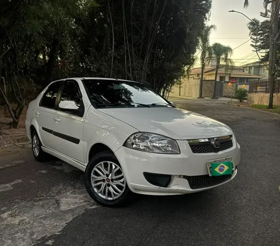 Fiat Siena EL 1.0 MPI Fire Flex 8V 4P 2013