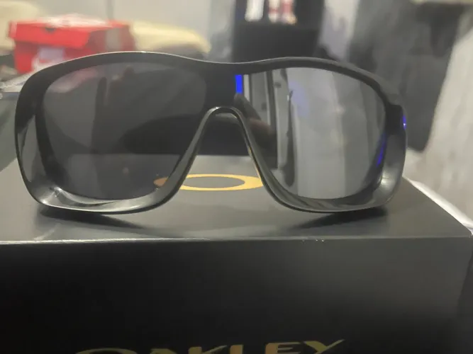 Óculos Oakley de lá sale
