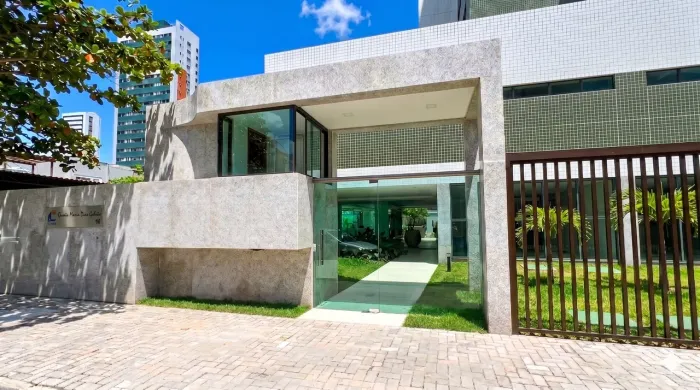 Apartamento à venda em Boa Viagem - Prédio Novinho