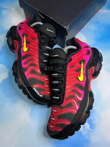 Tênis Nike Air Max Plus Supreme